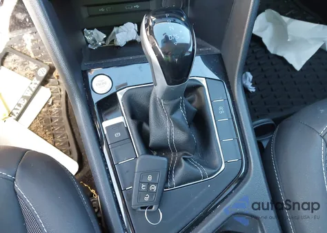 2024 Volkswagen Taos 1.5T Se из США, поврежденный, VIN 3VVEX7B20RM052605